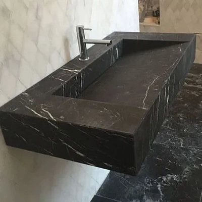 Kompaktni umivaonik sa odvodom koji počinje od ivice